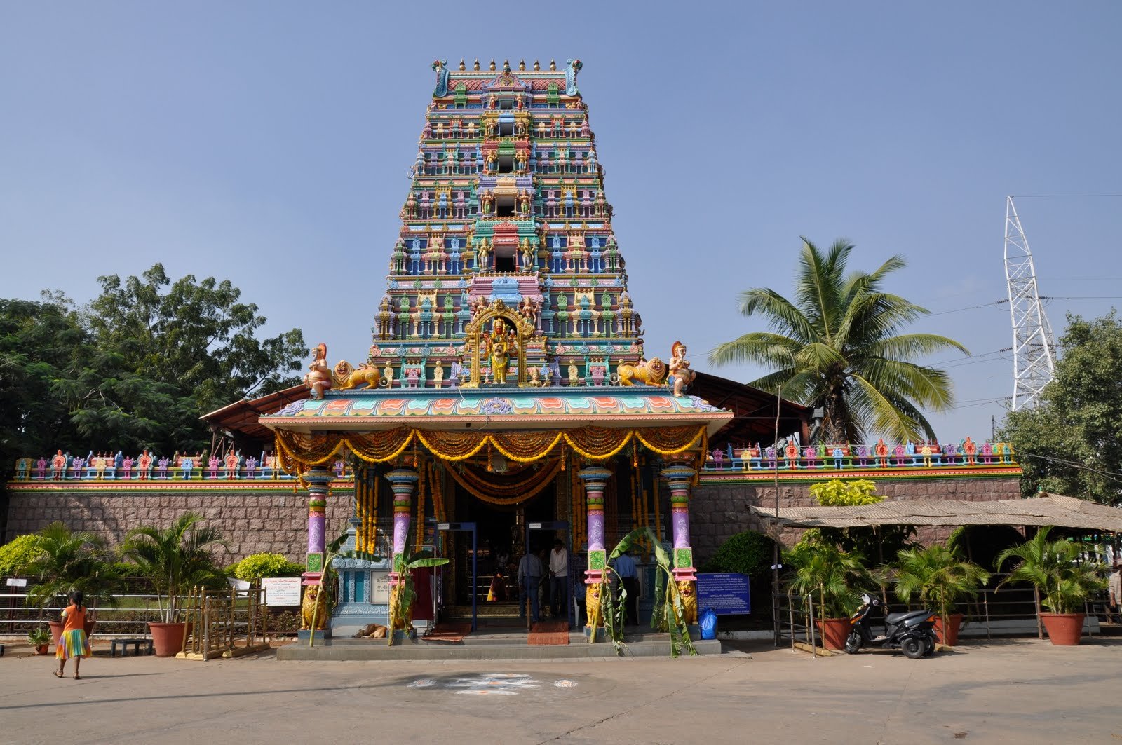 Peddama gudi temple in Hyderabad
famous temple of hyderabad
