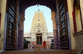 Brahma Temple In Pushkar, (Rajasthan Devdarshan)